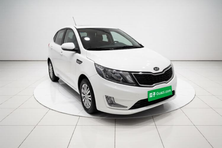 Used Kia K2 2012 Hatchback 1.4L Automatic Cool Edition Front Right 45 Deg