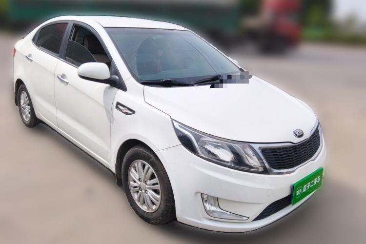 Used Kia K2 2012 Sedan 1.4L MT GLS Commemorative Edition Front Right 45 Deg