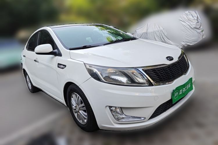 Used Kia K2 2012 Sedan 1.4L MT GLS Commemorative Edition Front Right 45 Deg