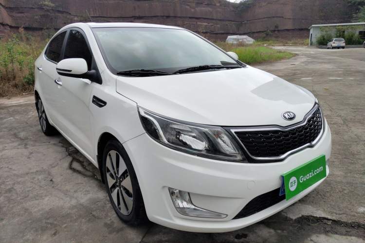 Used Kia K2 2012 Sedan 1.6L Automatic Transmission Premium Commemorative Edition Front Right 45 Deg