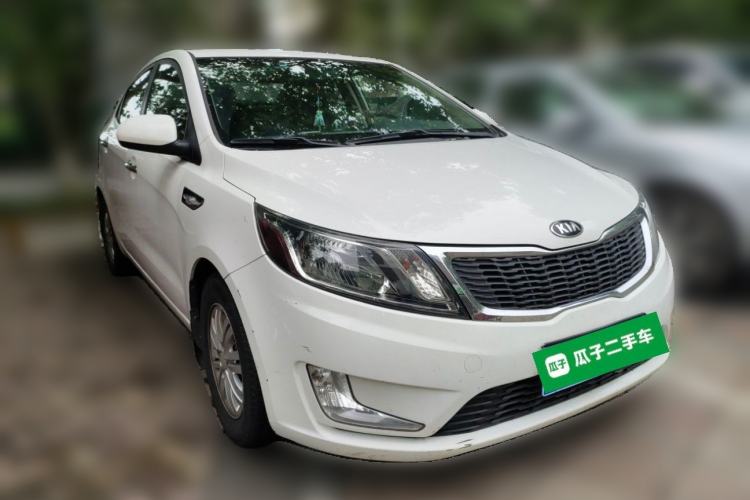 Used Kia K2 2012 Sedan 1.4L MT GLS Commemorative Edition Front Right 45 Deg