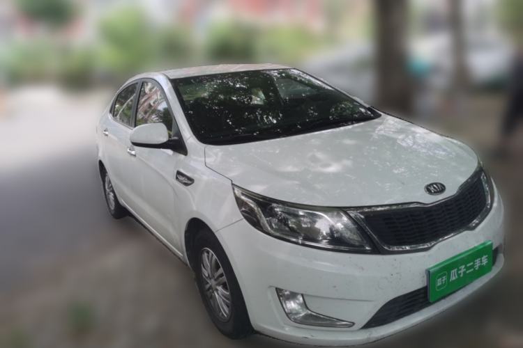 Used Kia K2 2012 Sedan 1.4L MT GLS Commemorative Edition Front Right 45 Deg