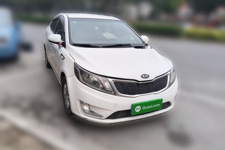 Used Kia K2 2012 Sedan 1.4L MT GLS Commemorative Edition Front Right 45 Deg