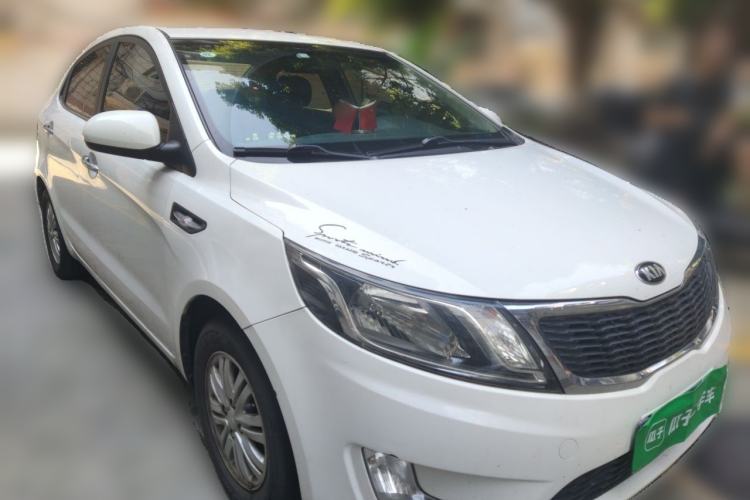 Used Kia K2 2012 Sedan 1.4L MT GLS Commemorative Edition Front Right 45 Deg