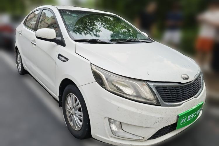 Used Kia K2 2012 Sedan 1.4L MT GLS Commemorative Edition Front Right 45 Deg