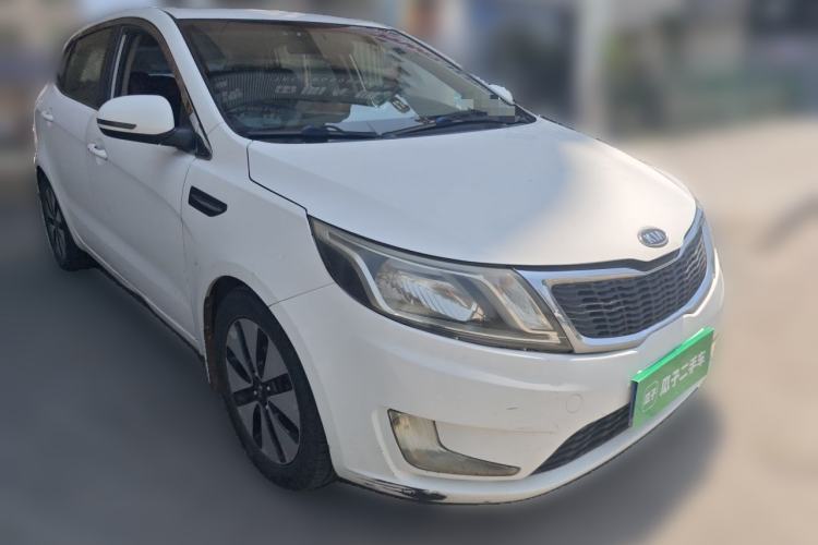 Used Kia K2 2012 Hatchback 1.6L AT Premium Commemorative Edition Front Right 45 Deg