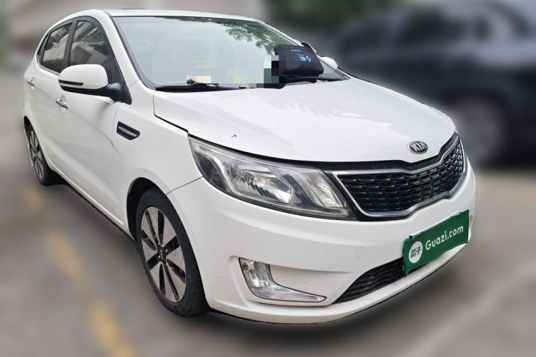 Used Kia K2 2012 Hatchback 1.6L AT Premium Commemorative Edition Front Right 45 Deg