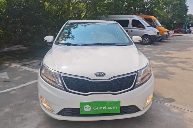 Used Kia K2 2012 Hatchback 1.6L AT Premium Commemorative Edition Front