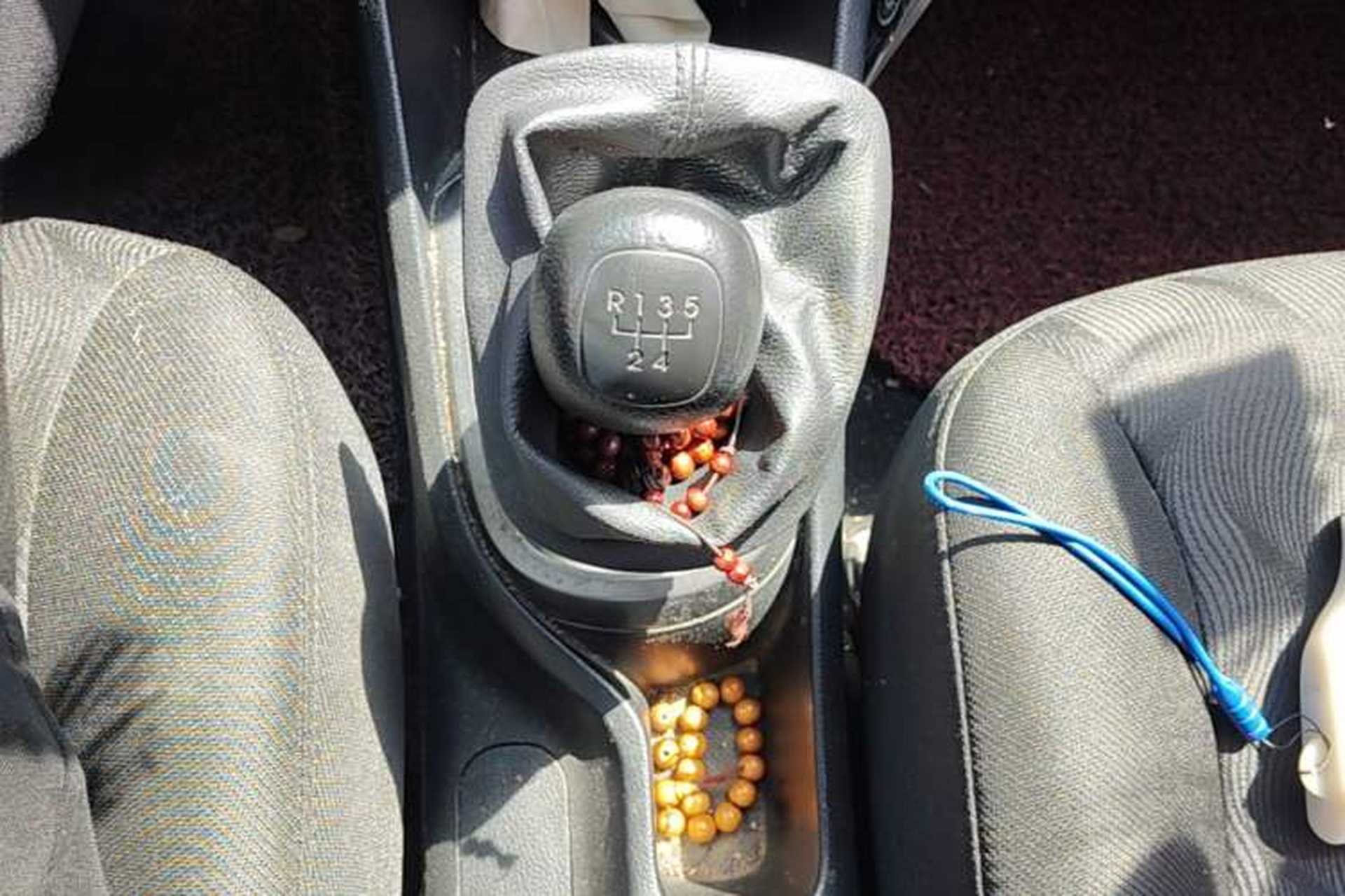 Used Kia K2 2012 Sedan 1.4L MT GLS Commemorative Edition Gear Lever