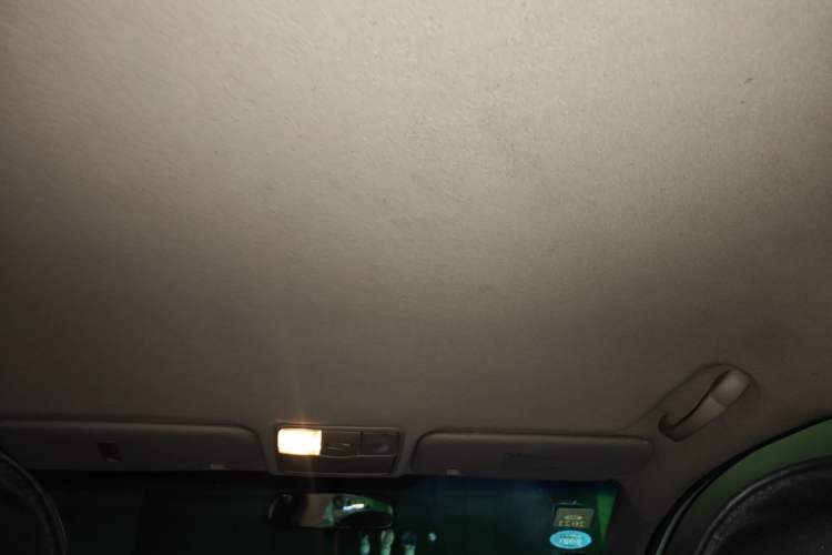 Used Kia K2 2012 Sedan 1.4L MT GLS Commemorative Edition Headliner