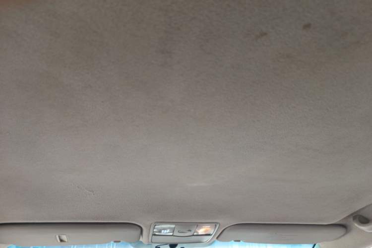 Used Kia K2 2012 Hatchback 1.4L AT GLS Headliner