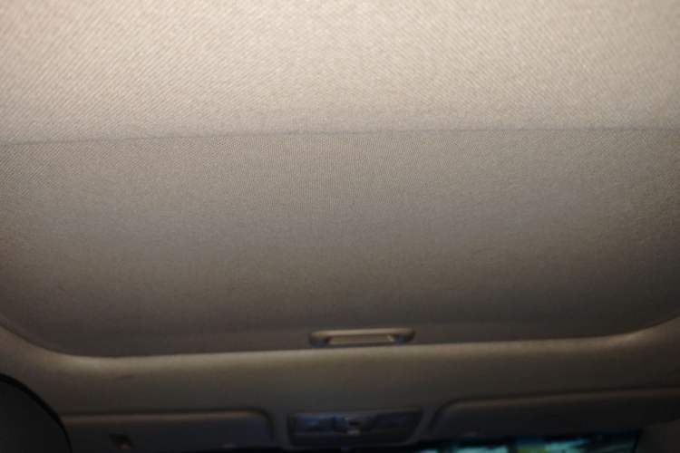 Used Kia K2 2012 Sedan 1.6L Automatic Transmission Premium Commemorative Edition Headliner