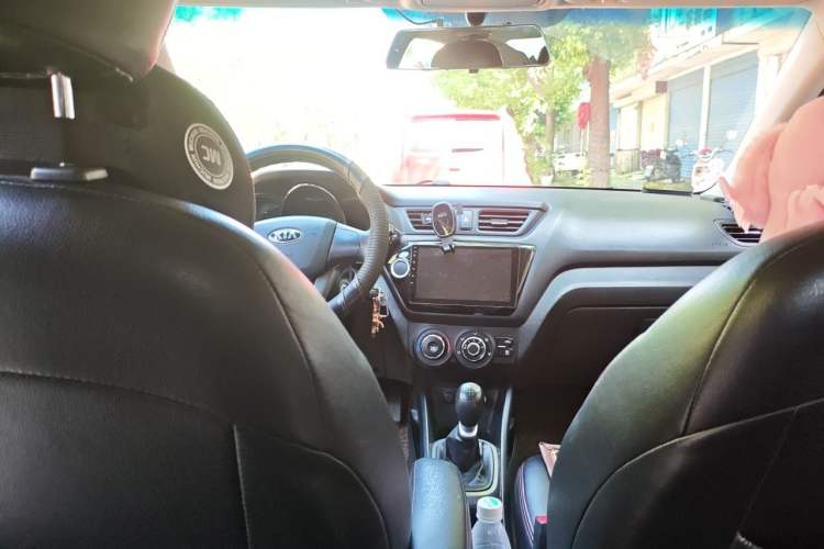 Used Kia K2 2012 Sedan 1.4L MT TOP Commemorative Edition Headliner