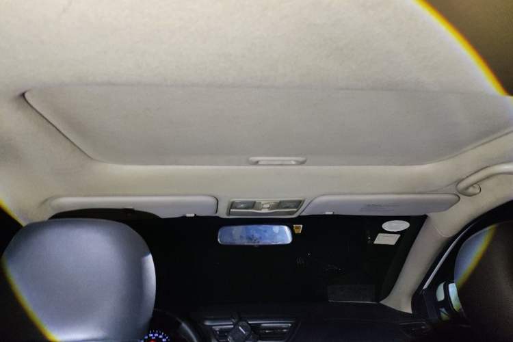 Used Kia K2 2012 Sedan 1.6L Automatic Transmission Premium Commemorative Edition Headliner