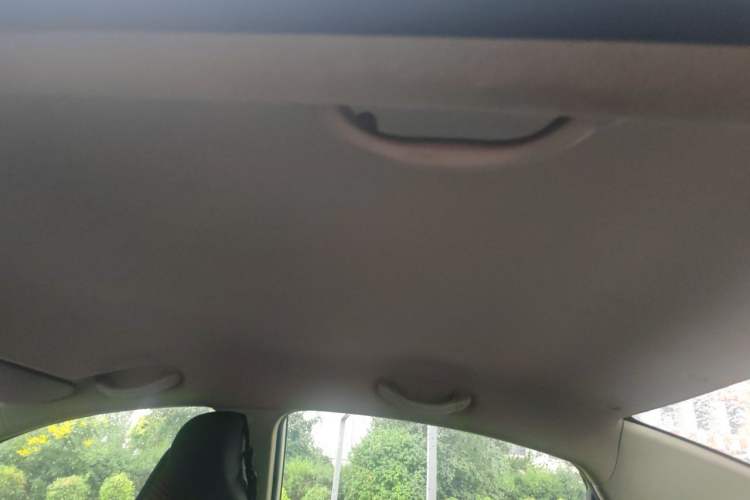 Used Kia K2 2012 Sedan 1.4L MT GLS Commemorative Edition Headliner