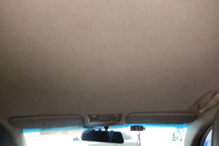 Used Kia K2 2012 Sedan 1.4L MT GLS Commemorative Edition Headliner