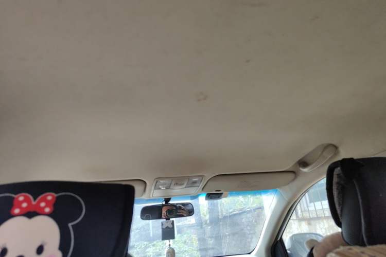 Used Kia K2 2012 Sedan 1.4L MT GLS Commemorative Edition Headliner