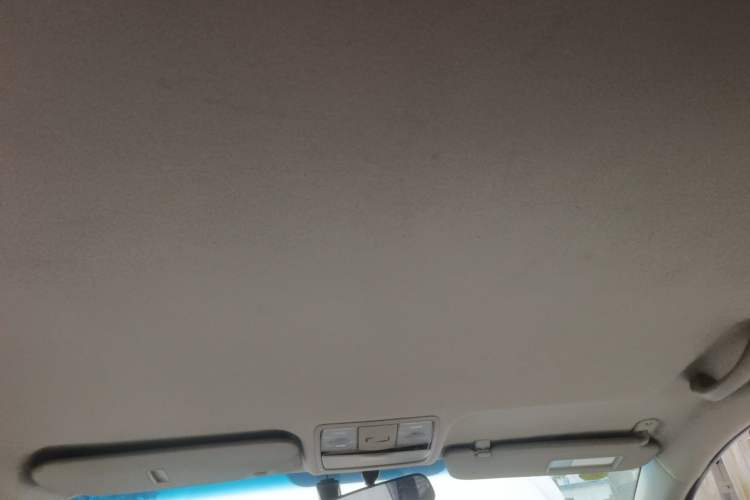 Used Kia K2 2012 Sedan 1.4L MT GLS Commemorative Edition Headliner
