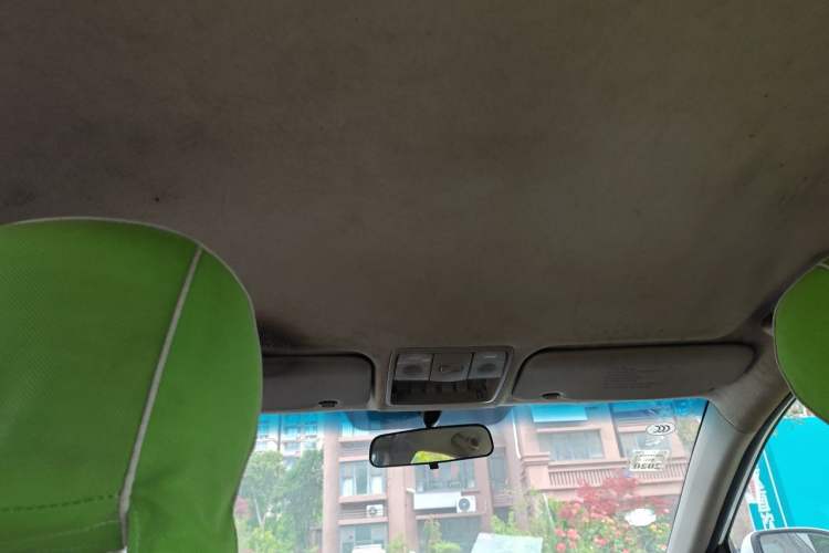 Used Kia K2 2012 Sedan 1.4L MT GLS Commemorative Edition Headliner
