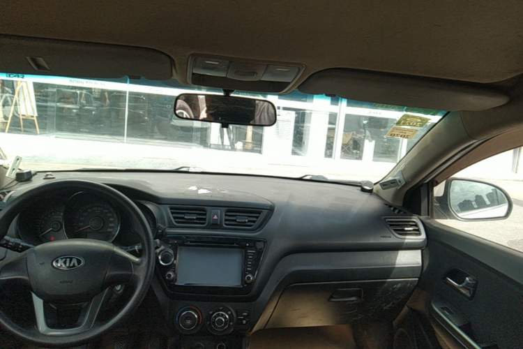 Used Kia K2 2012 Sedan 1.4L MT GLS Commemorative Edition Headliner