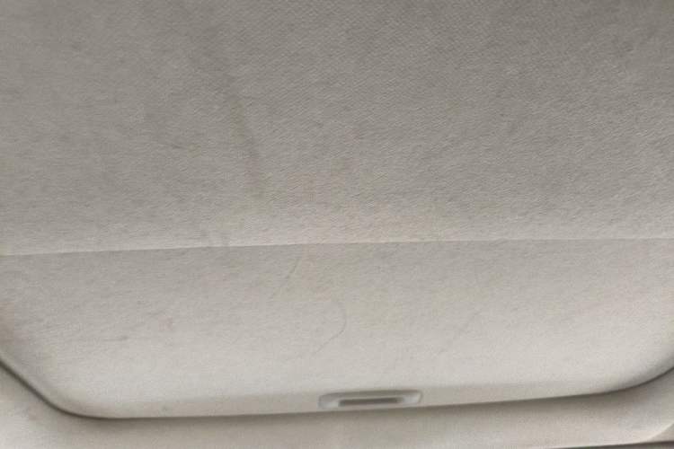 Used Kia K2 2012 Sedan 1.6L Automatic Transmission Premium Commemorative Edition Headliner