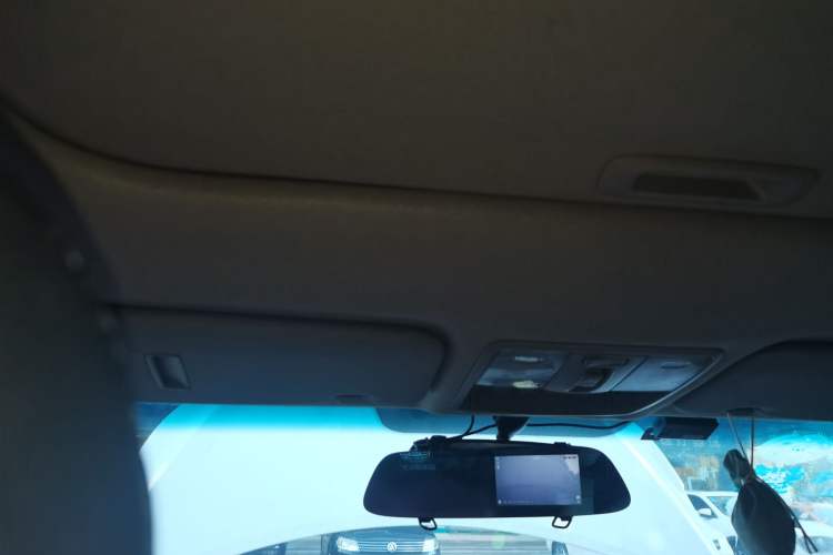 Used Kia K2 2012 Hatchback 1.4L Automatic Cool Edition Headliner