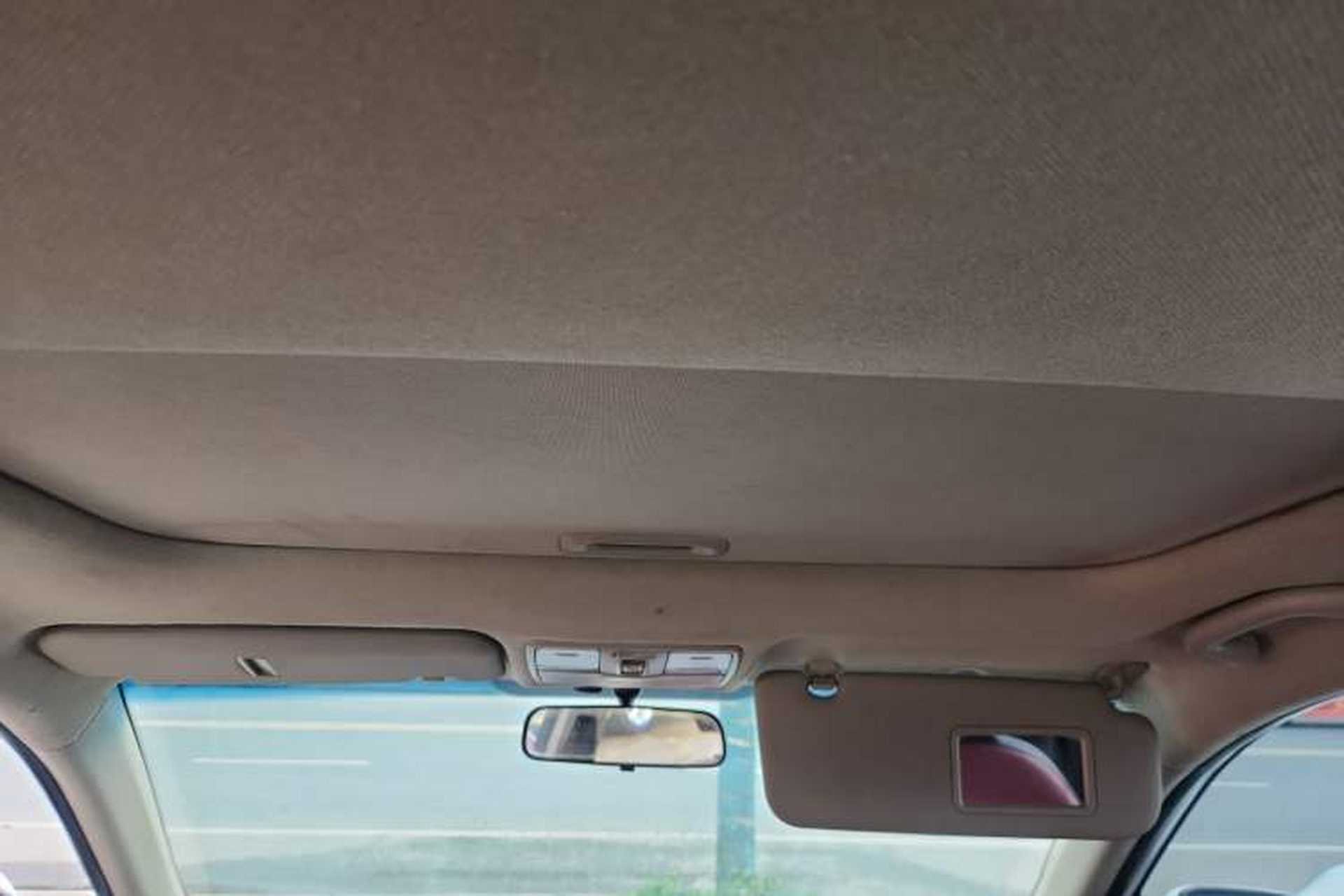 Used Kia K2 2012 Hatchback 1.4L MT Cool Edition Commemorative Model Headliner