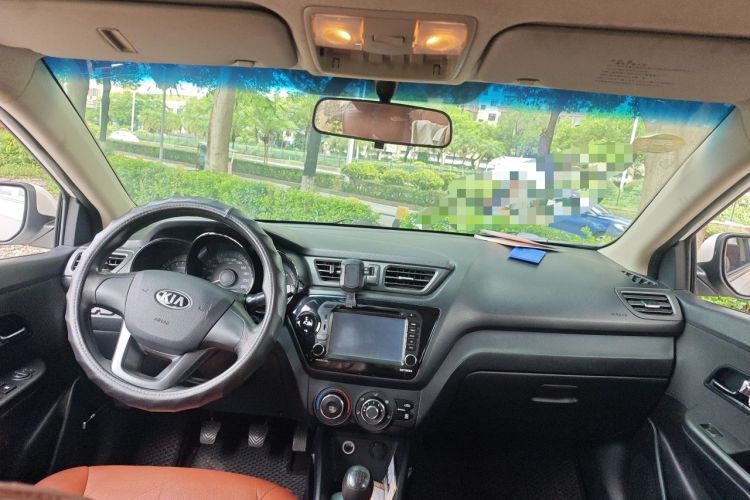 Used Kia K2 2012 Sedan 1.4L MT GLS Commemorative Edition Headliner