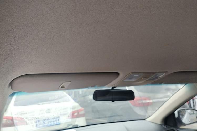 Used Kia K2 2012 Sedan 1.4L Automatic GLS Commemorative Edition Headliner