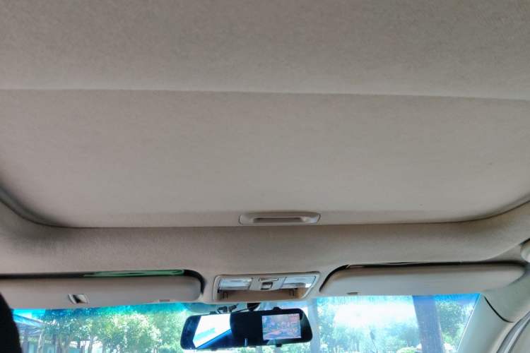 Used Kia K2 2012 Sedan 1.4L MT TOP Commemorative Edition Headliner