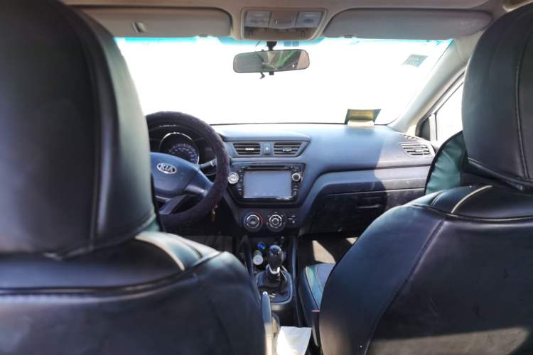 Used Kia K2 2012 Sedan 1.4L MT GLS Commemorative Edition Headliner