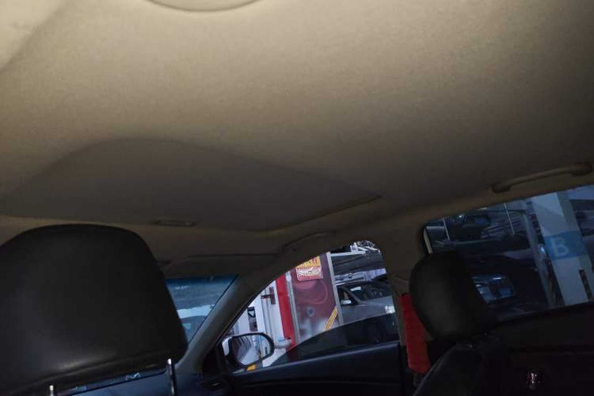 Used Kia K2 2012 Hatchback 1.6L AT Premium Headliner