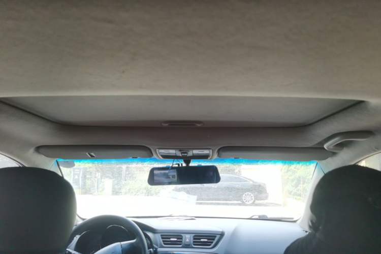 Used Kia K2 2012 Hatchback 1.4L Automatic Cool Edition Headliner