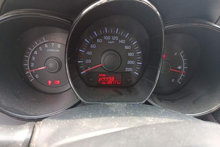 Used Kia K2 2012 Hatchback 1.4L AT GLS Instrument Cluster