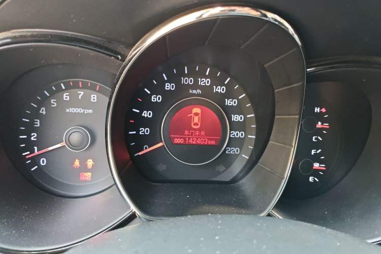 Used Kia K2 2012 Sedan 1.4L MT TOP Commemorative Edition Instrument Cluster