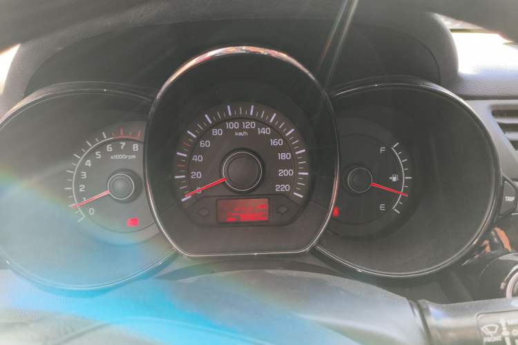 Used Kia K2 2012 Hatchback 1.4L MT Cool Edition Commemorative Model Instrument Cluster