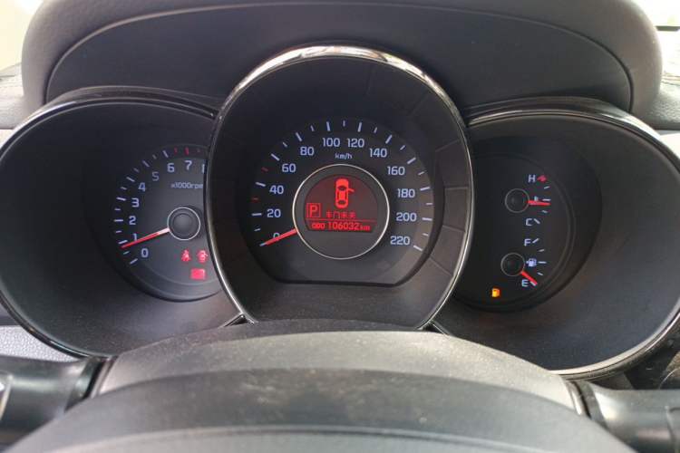 Used Kia K2 2012 Sedan 1.6L Automatic Transmission Premium Commemorative Edition Instrument Cluster
