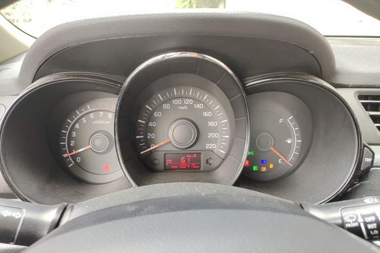 Used Kia K2 2012 Hatchback 1.4L Automatic Cool Edition Instrument Cluster