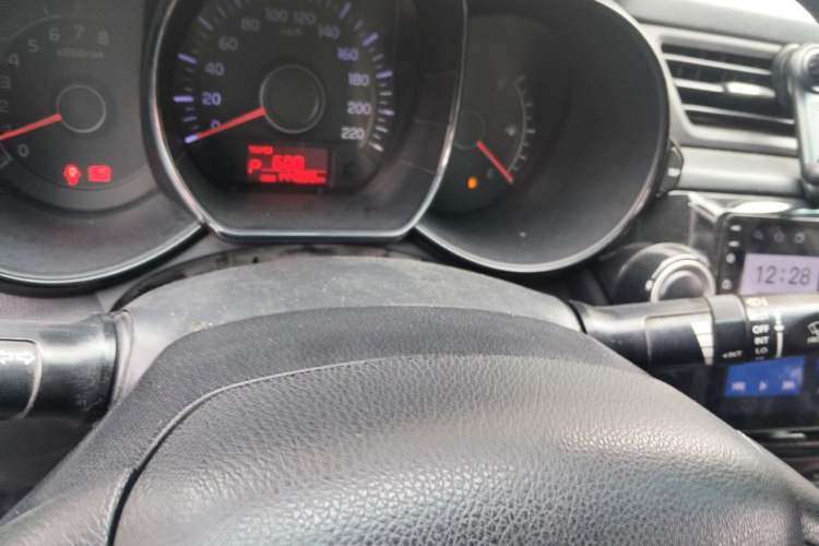 Used Kia K2 2012 Sedan 1.4L Automatic GLS Commemorative Edition Instrument Cluster
