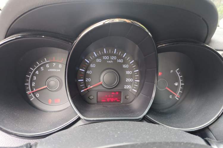 Used Kia K2 2012 Sedan 1.4L MT GLS Commemorative Edition Instrument Cluster