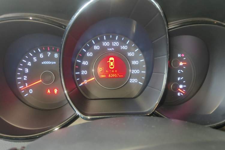 Used Kia K2 2012 Hatchback 1.6L AT Premium Instrument Cluster