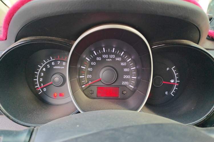 Used Kia K2 2012 Sedan 1.4L Automatic GLS Commemorative Edition Instrument Cluster