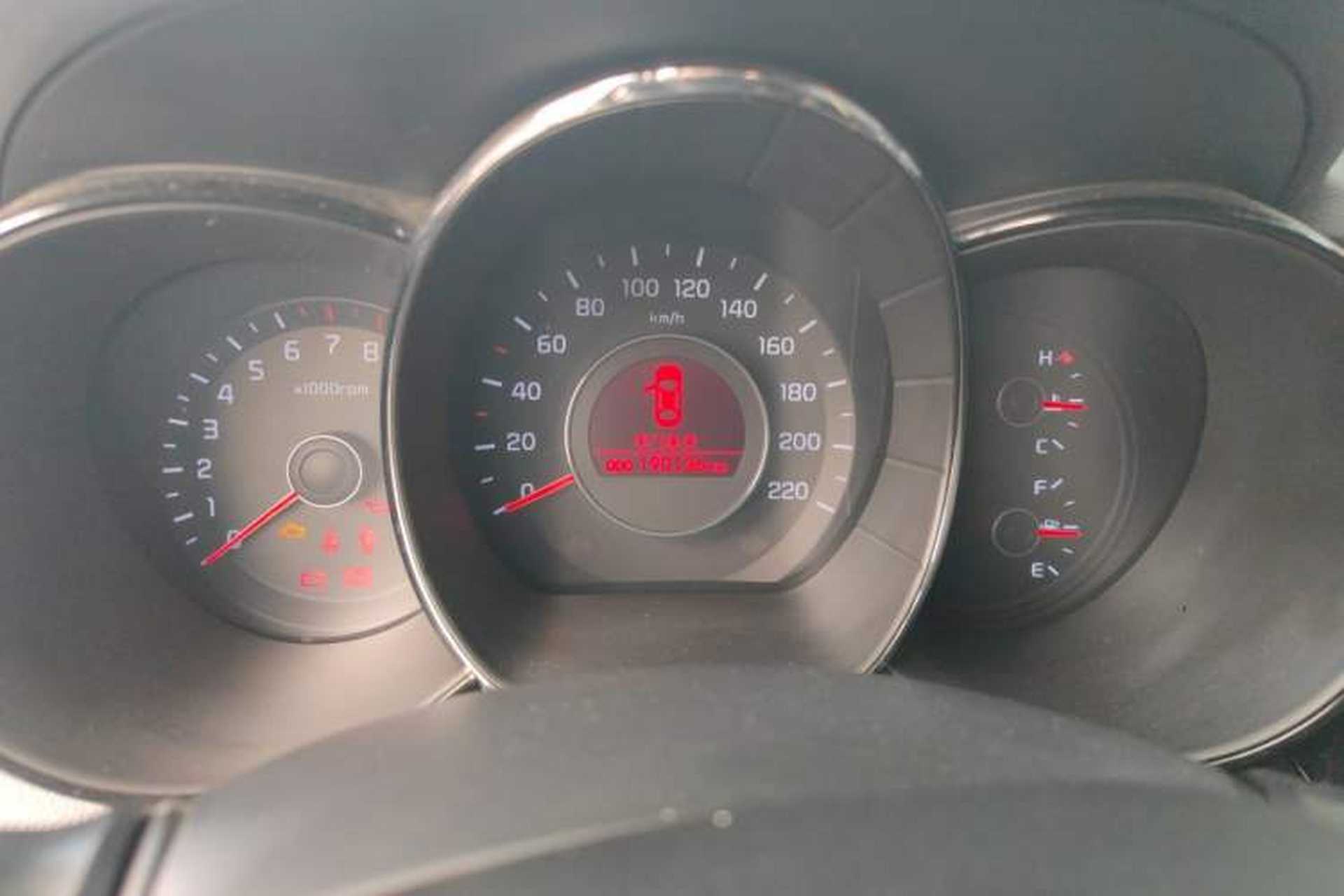 Used Kia K2 2012 Sedan 1.4L MT TOP Commemorative Edition Instrument Cluster
