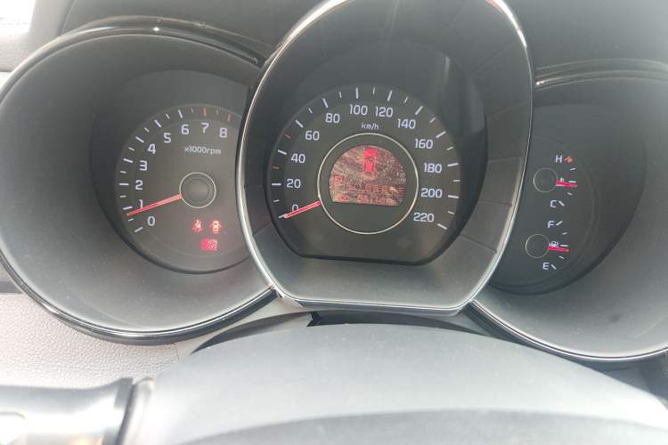 Used Kia K2 2012 Sedan 1.6L AT Premium ECO Instrument Cluster