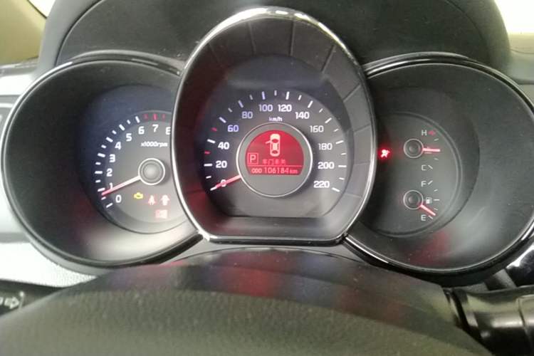 Used Kia K2 2012 Sedan 1.6L Automatic Transmission Premium Commemorative Edition Instrument Cluster