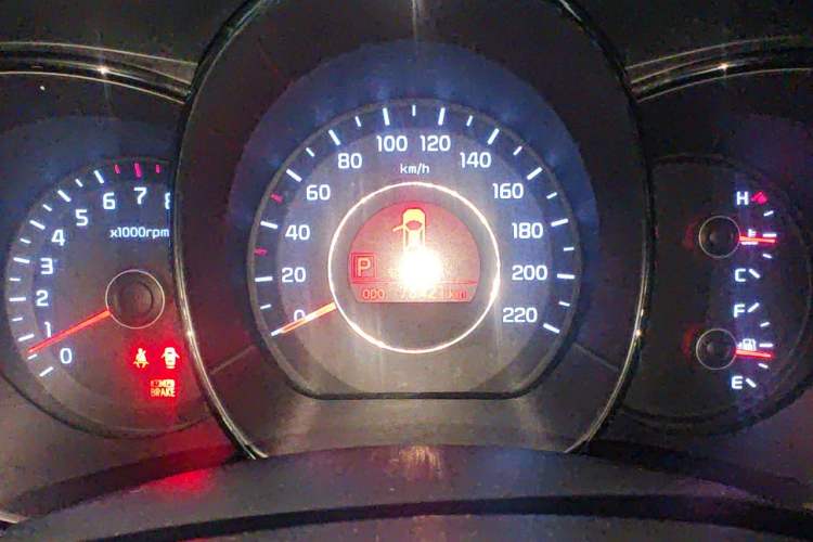 Used Kia K2 2012 Sedan 1.6L Automatic Transmission Premium ECO Commemorative Edition Instrument Cluster