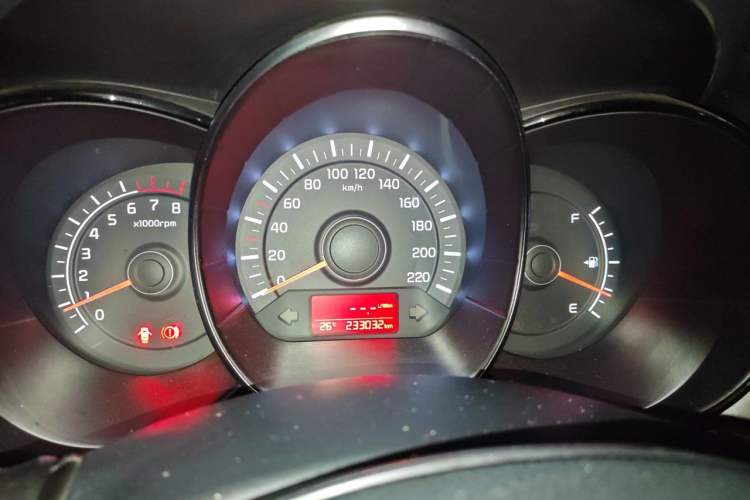 Used Kia K2 2012 Sedan 1.4L MT TOP Commemorative Edition Instrument Cluster