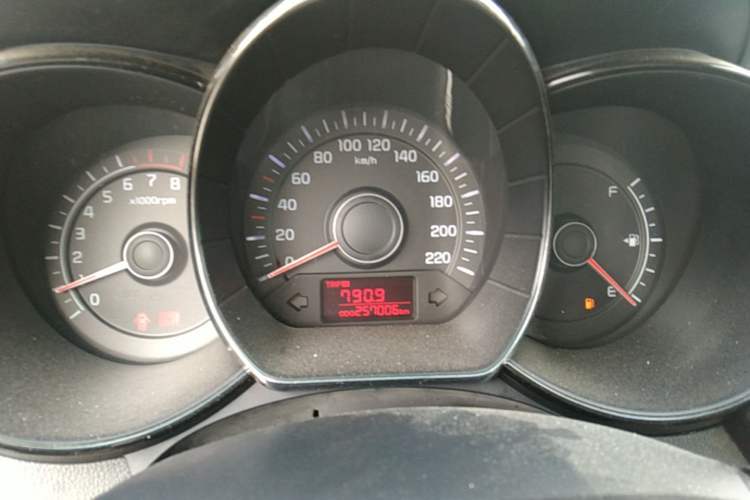 Used Kia K2 2012 Sedan 1.4L MT GLS Commemorative Edition Instrument Cluster