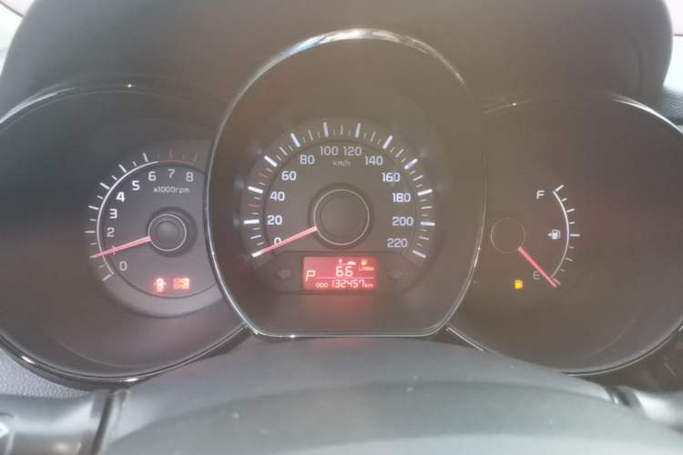 Used Kia K2 2012 Sedan 1.4L Automatic GLS Commemorative Edition Instrument Cluster