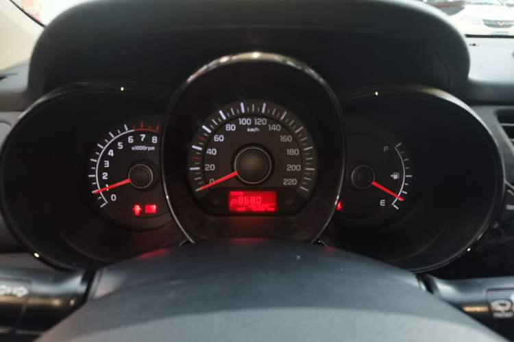 Used Kia K2 2012 Hatchback 1.4L Automatic Cool Edition Instrument Cluster